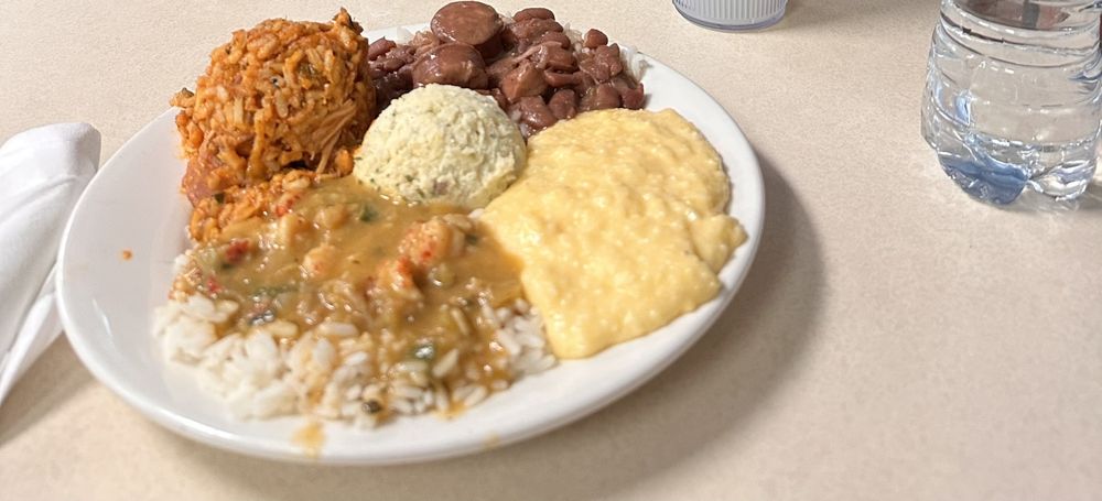 Seafood platter with crawfish