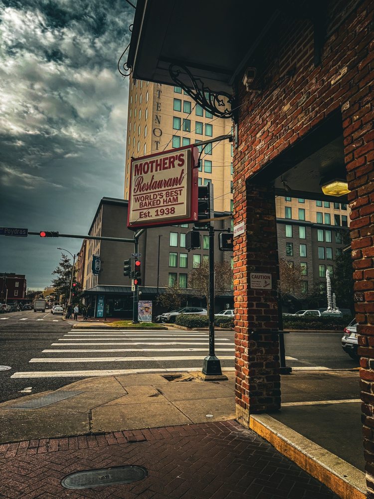 artistic vibe image coloring of the outside restaurant